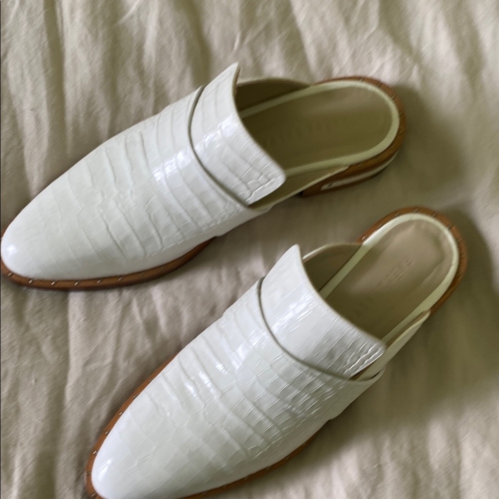 Freda Salvador White Leather Croc Effect Mules Clogs 7.5